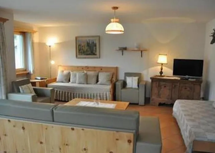 Appartement Chesa Sunasain V8 By Interhome