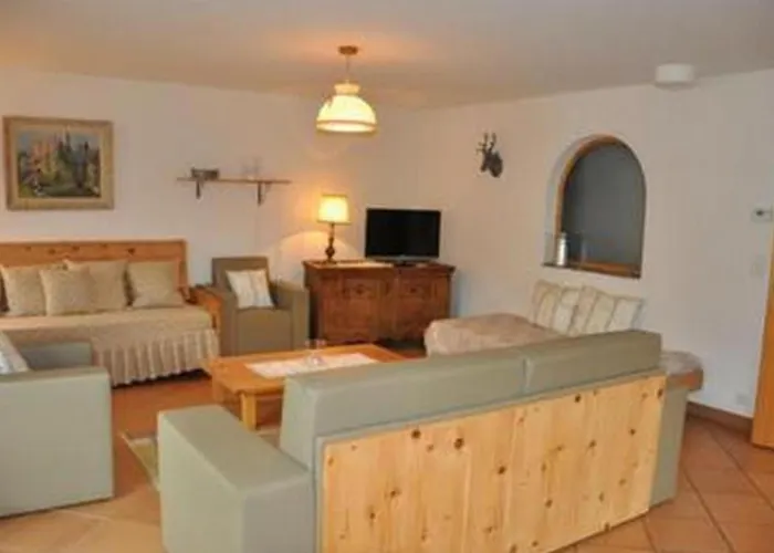 Appartement Chesa Sunasain V8 By Interhome