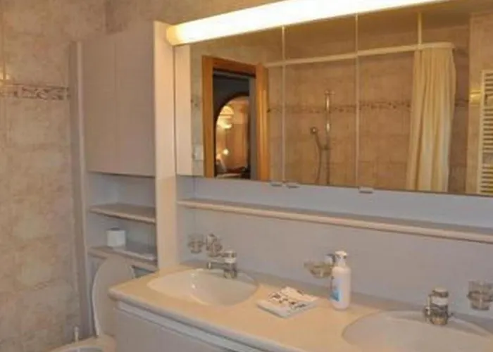 Chesa Sunasain V8 By Interhome Appartement *